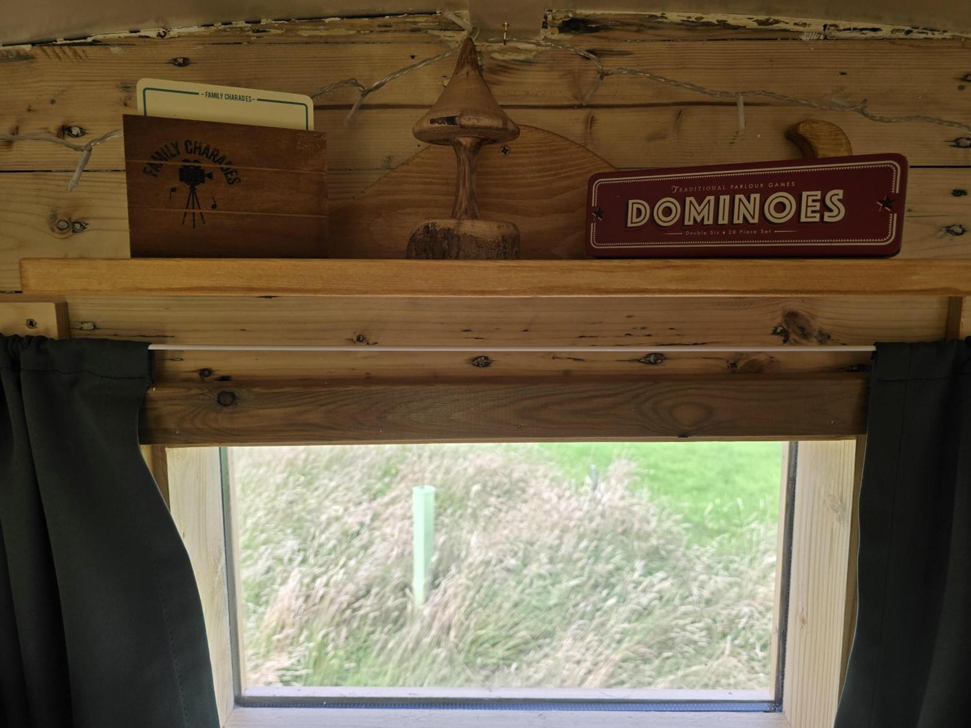 Restored Circus Wagon Солтбърн-бай-дъ-Сий Екстериор снимка