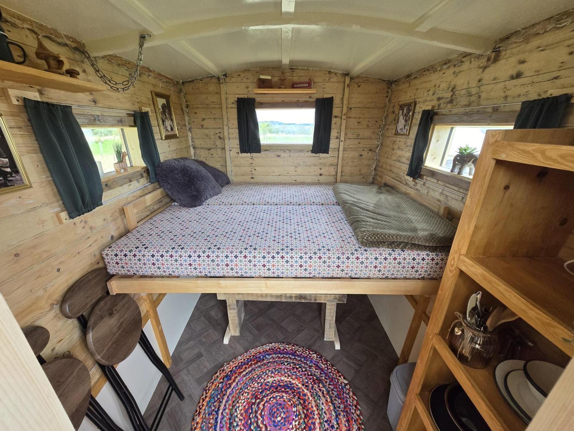 Restored Circus Wagon Солтбърн-бай-дъ-Сий Екстериор снимка